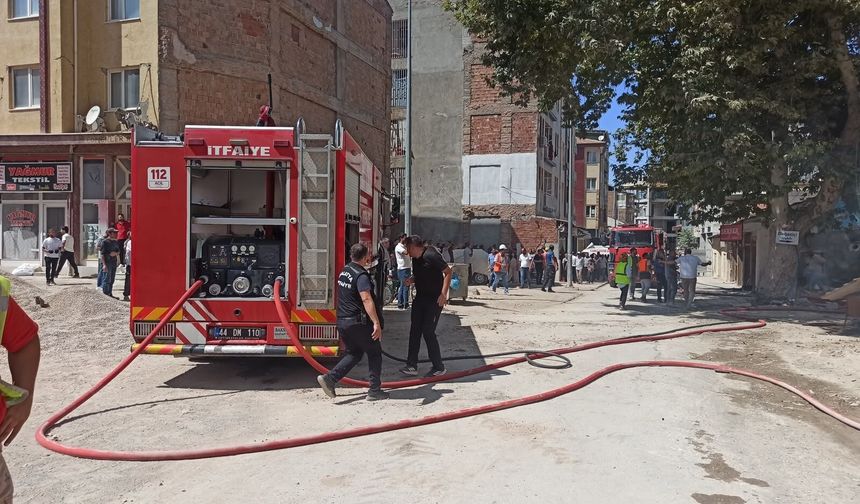 İşçilerin kaldığı konteynerlerde yangın