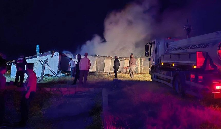 Meriç’te müstakil ev yangında kullanılamaz hale geldi