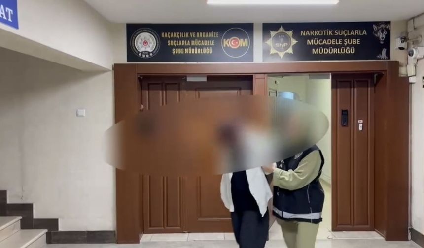 Sakarya'da 3 bin 147 adet sentetik ecza ele geçirildi