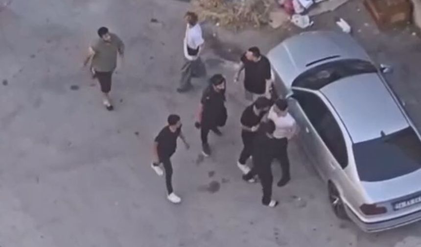 Taziye evinde kavga, silahlar çekildi!