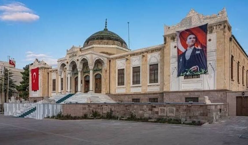 Bakan Ersoy: İnsanlığın 12 bin yıllık takı serüvenini Ankara Etnografya Müzemizde sergiliyoruz