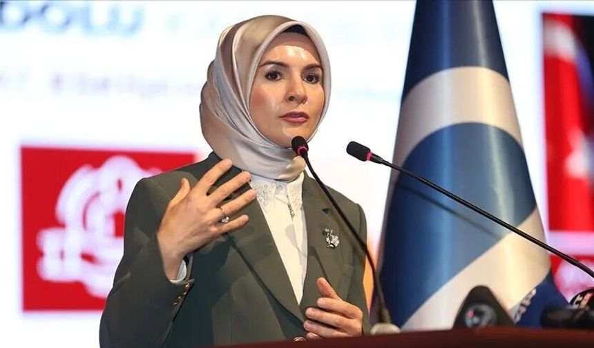 Gazi Çocuklarla Hasada Katılan Bakan Göktaş'tan Anlamlı Ziyaret