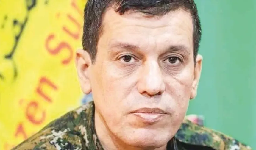 Mazlum Abdi duyurdu: YPG kendini feshetti