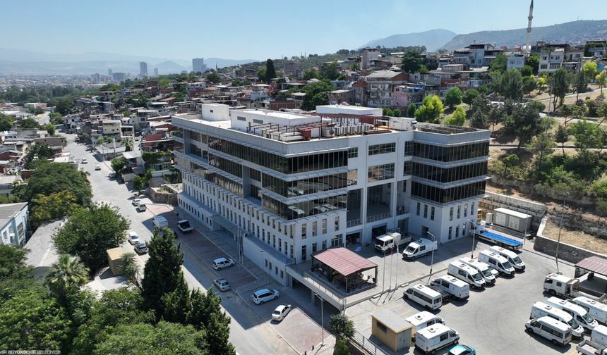 İzmir Büyükşehir Belediyesi Yolsuzluk Soruşturmasında Yeni Gözaltılar