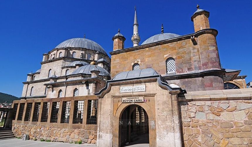 Mevlid Kandili Bu Gece İdrak Ediliyor: İşte Bu Gecenin İslamiyet'teki Yeri