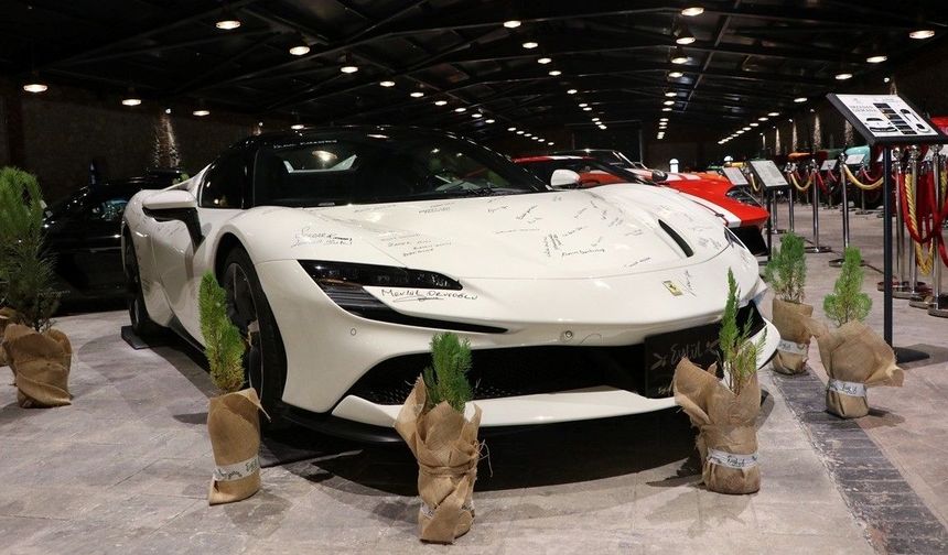 Ferrari'ye atılan imzalar 10 bin fidana dönüştü