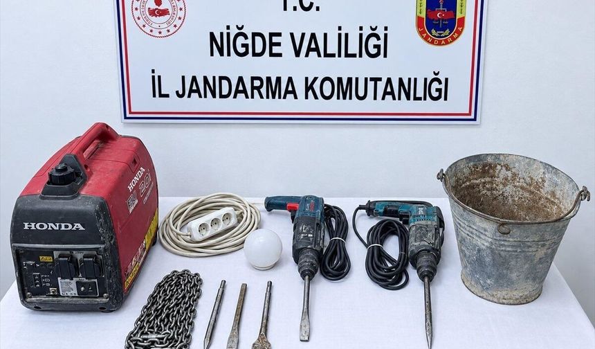Niğde'de kaçak kazı operasyonu