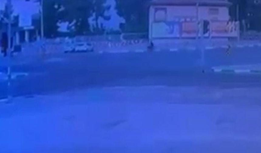 Ağaca çarpan motosikletin sürücüsü öldü