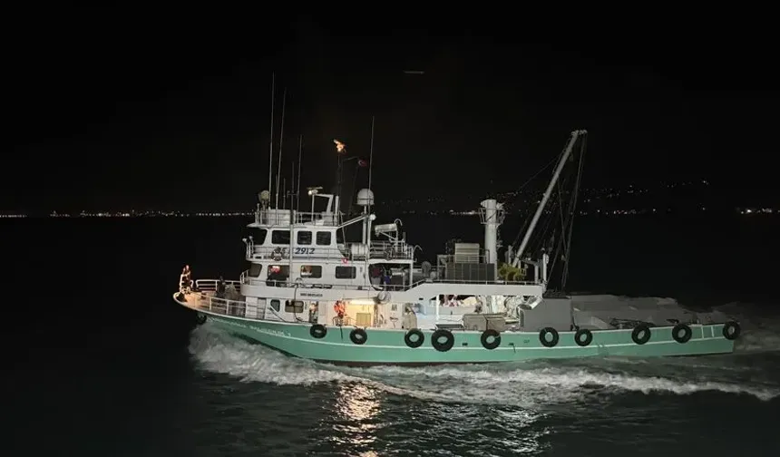 Zonguldak’ta “Vira bismillah” dediler! Karadeniz’den 50 ton palamutla döndüler