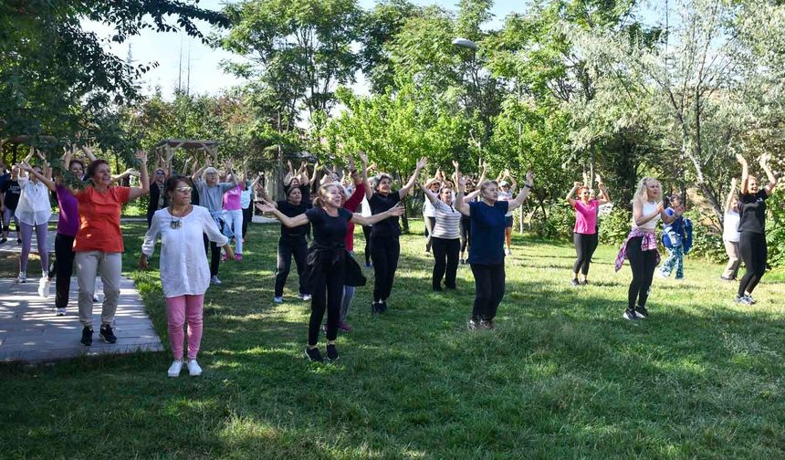 Başkent’te Avrupa Hareketlilik Haftası: Kadınlar zumba ve yürüyüşte buluştu
