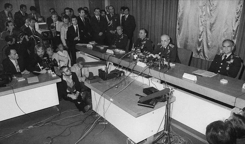 12 Eylül 1980 Askeri Darbesi nedir? Neden yapıldı, ne oldu ve sonuçları nelerdir?