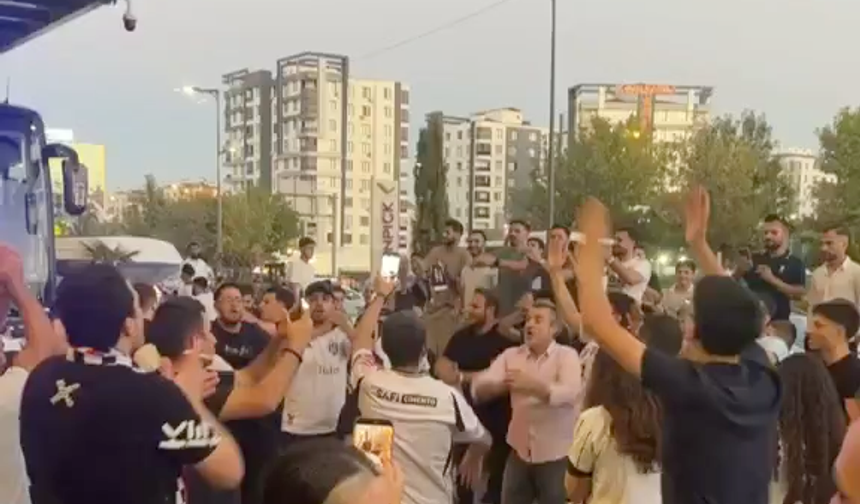 Beşiktaş Taraftarlarından Maç Öncesi “Amed” Tezahüratı!