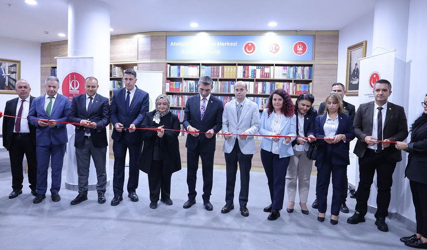 Keçiören’de Atatürk Kitaplığı Açıldı: 567 Kitap Okurlarla Buluştu