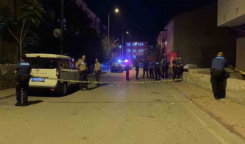 Kayseri’de bıçaklı kavga: 26 yaşındaki genç hayatını kaybetti