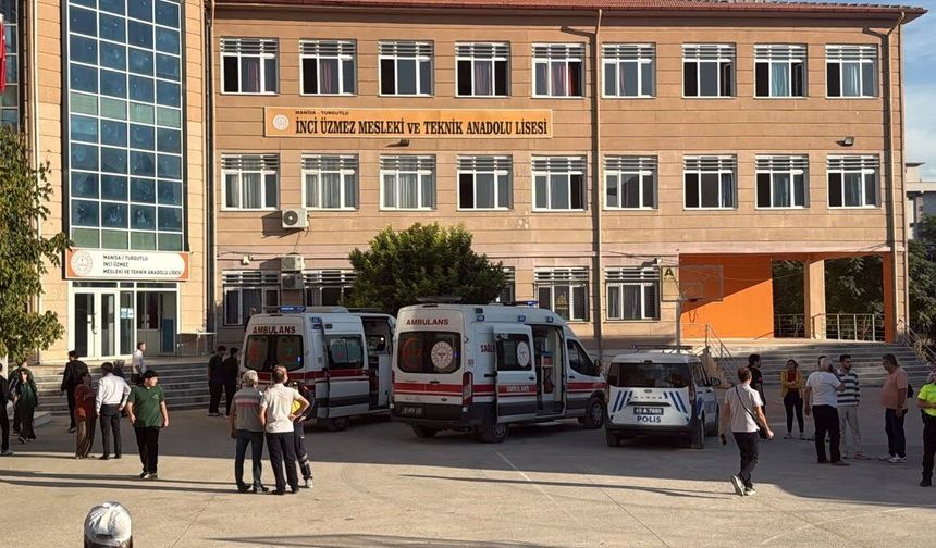 Saldırılar Sonrası Okullarda Kısıtlama!