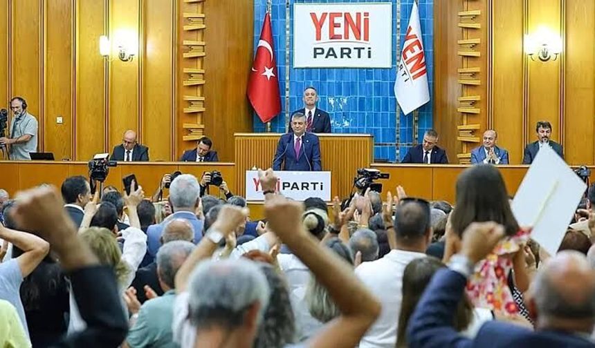 Yeni Parti’de isim krizi: Süre bugün doluyor