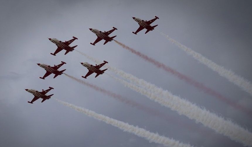 Türk Yıldızları Malatyalılara unutulmaz anlar yaşattı