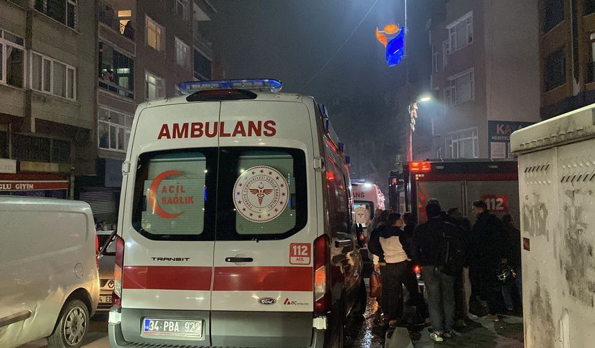 Esenler'de 5 katlı bina alev alev yandı!