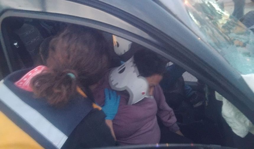 Gebze'de iki otomobil çarpıştı: 4 yaralı