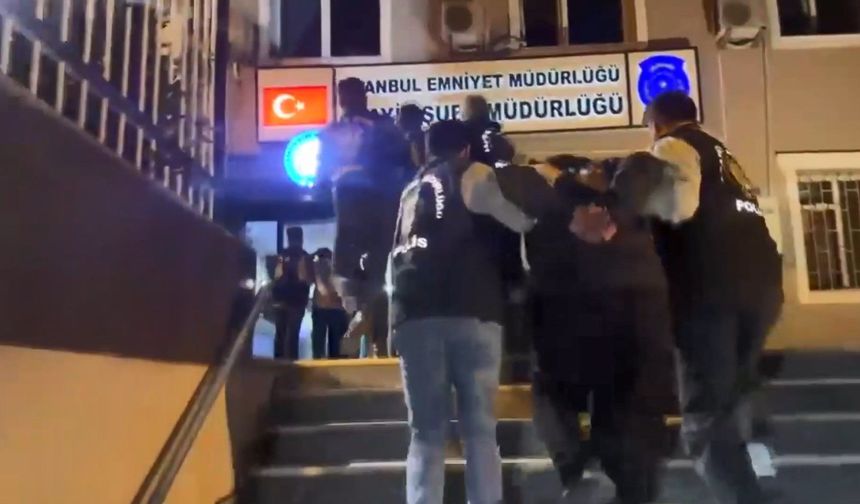 İstanbul'daki 2 cinayetin şüphelileri yurt dışına kaçarken yakalandı