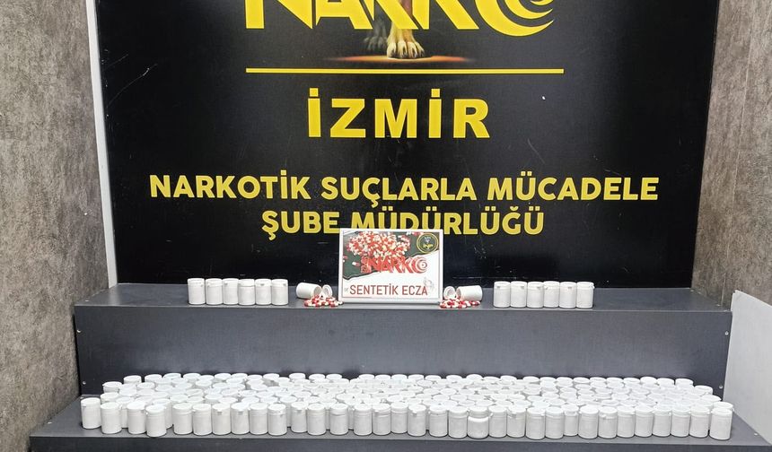 İzmir'de toprağa gömülü 17 bin 528 sentetik ecza bulundu!