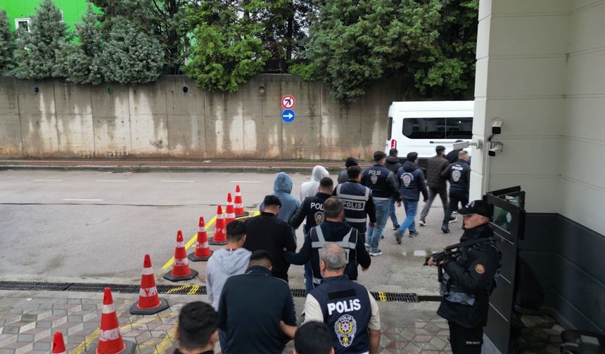 Kocaeli'de Yasa dışı bahis ve kumar operasyonu!