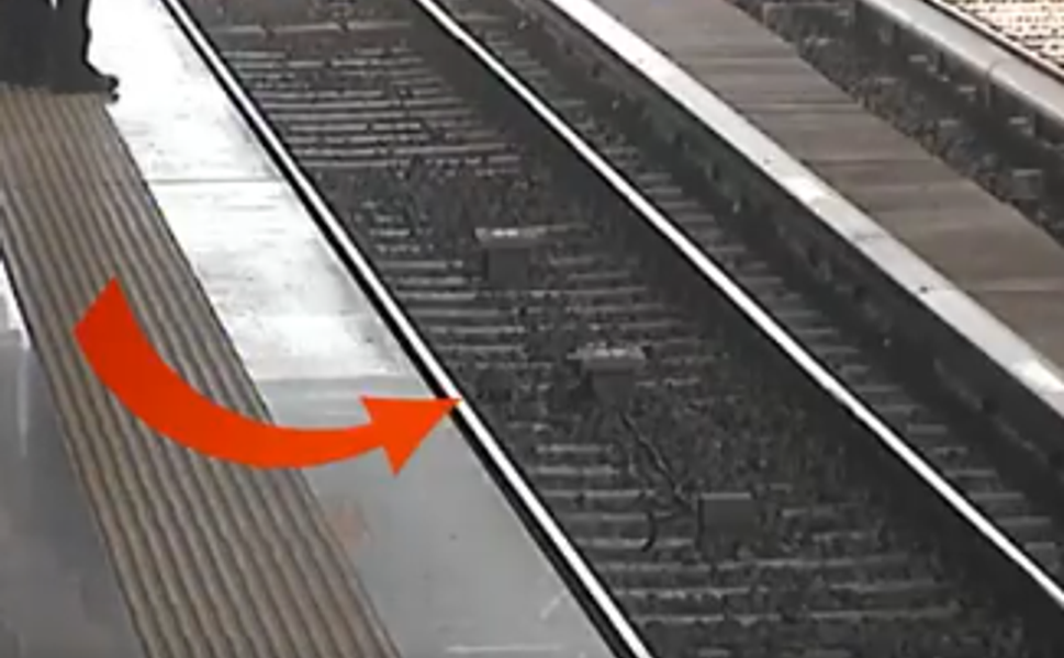 Metro seferleri aniden durdu, sebebi herkesi şaşırttı!