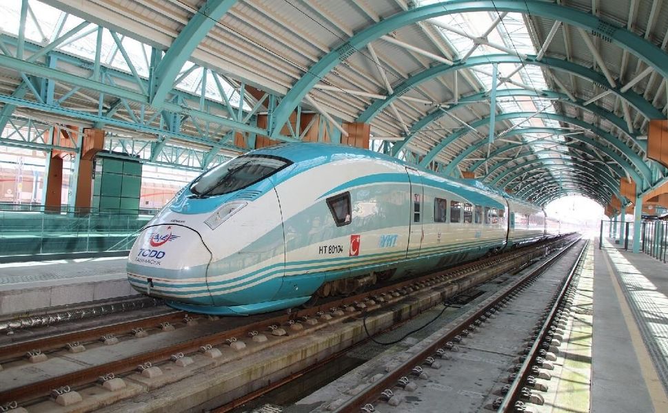 Ankara-Eskişehir Yüksek Hızlı Treni 17 Yaşında: 110 Milyon Yolcu Taşındı