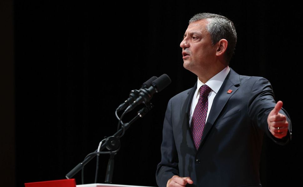 Özgür Özel'den İran'daki saldırıya sert tepki