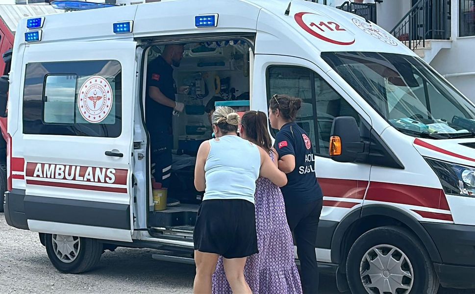 Edirne’de aile faciası: Eşini ve oğlunu boğarak öldürdü!
