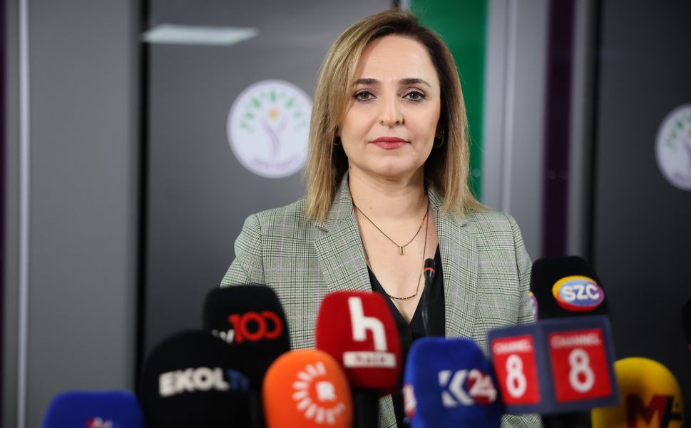 DEM Parti’den slogan tartışmasına yanıt: “Bu demokratik bir haktır”