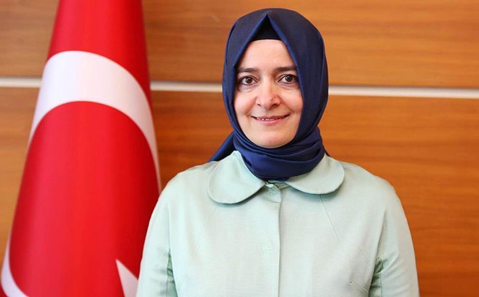 Fatma Betül Sayan Kaya’dan Özgür Özel’e Sert Tepki
