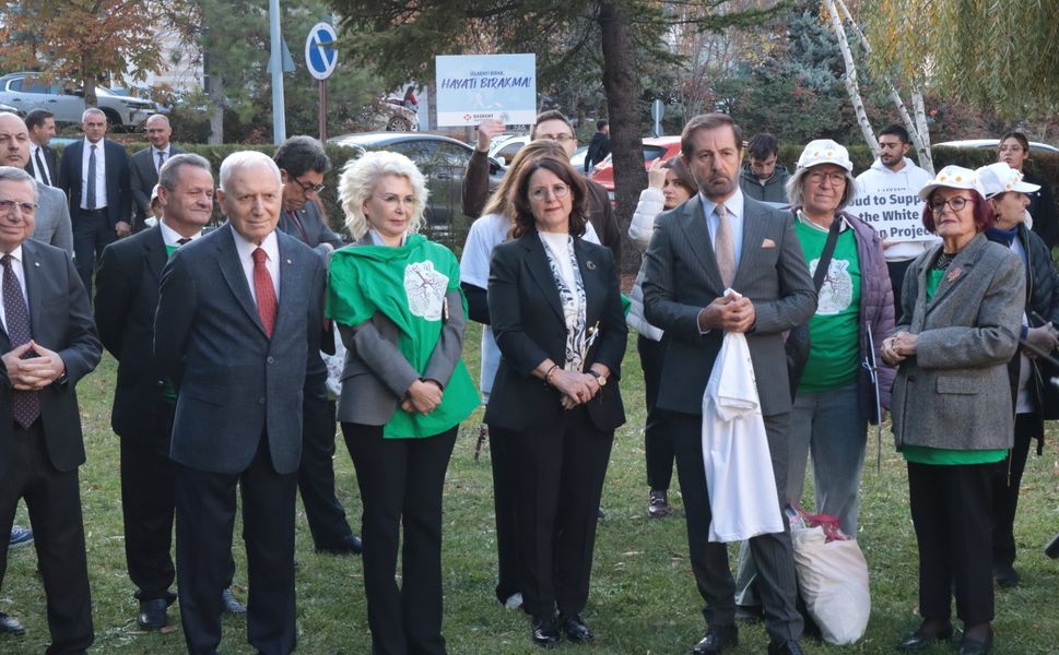 NURSEN YAVAŞ KANSERE KARŞI FARKINDALIK ETKİNLİĞİNDE