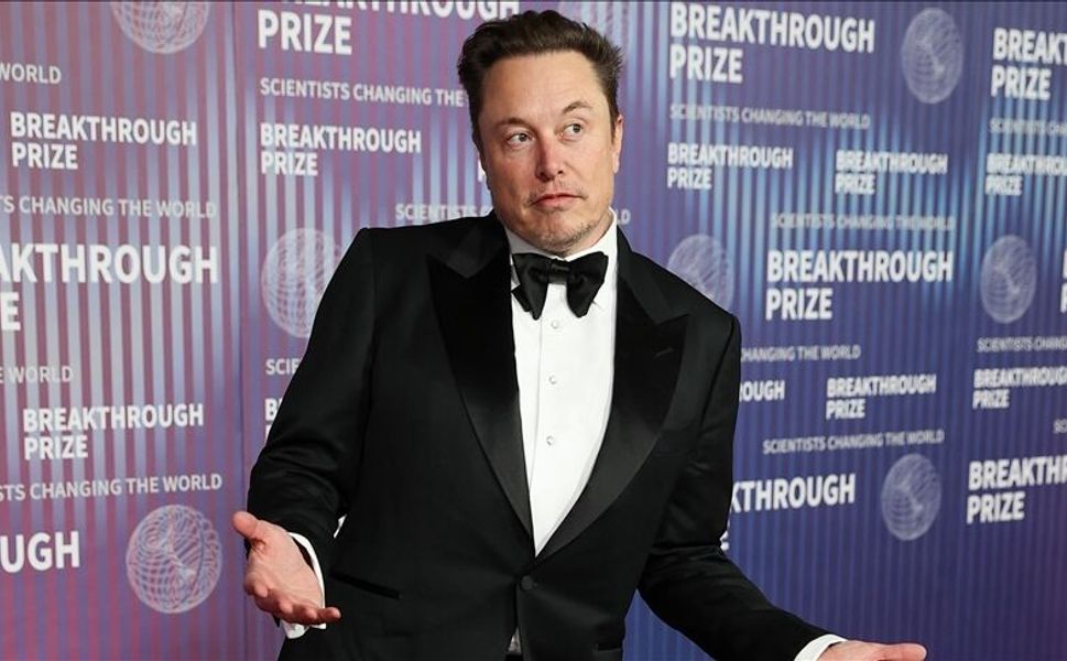 Musk'ın uzay devi SpaceX'ten rekor halka arz