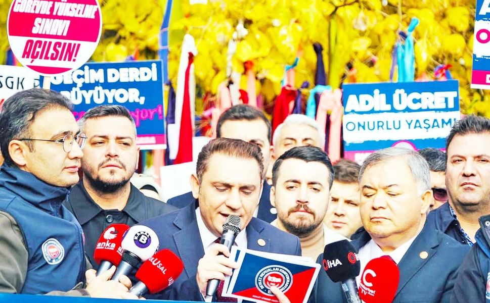 Memurların talepleri “Dilek Ağacında”