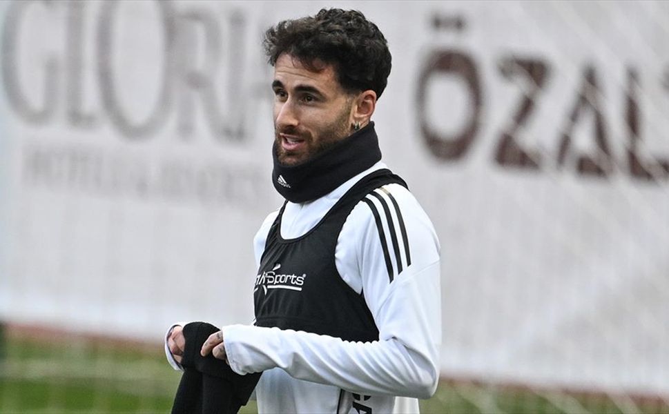 Beşiktaş, Rafa Silva’nın Benfica’ya Transferini Resmen Açıkladı