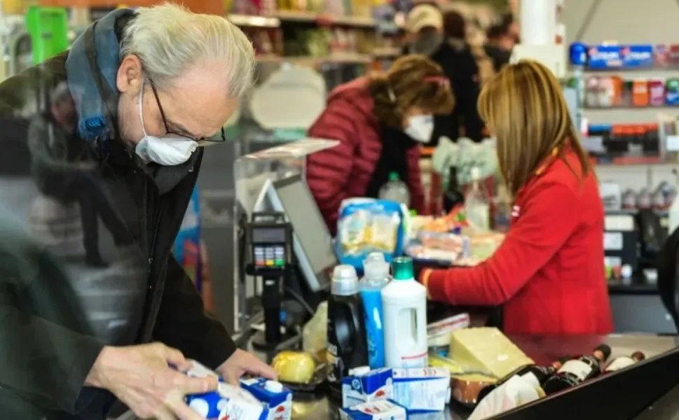 Market Maaşları Uçtu, Tesisler Yerinde Saydı