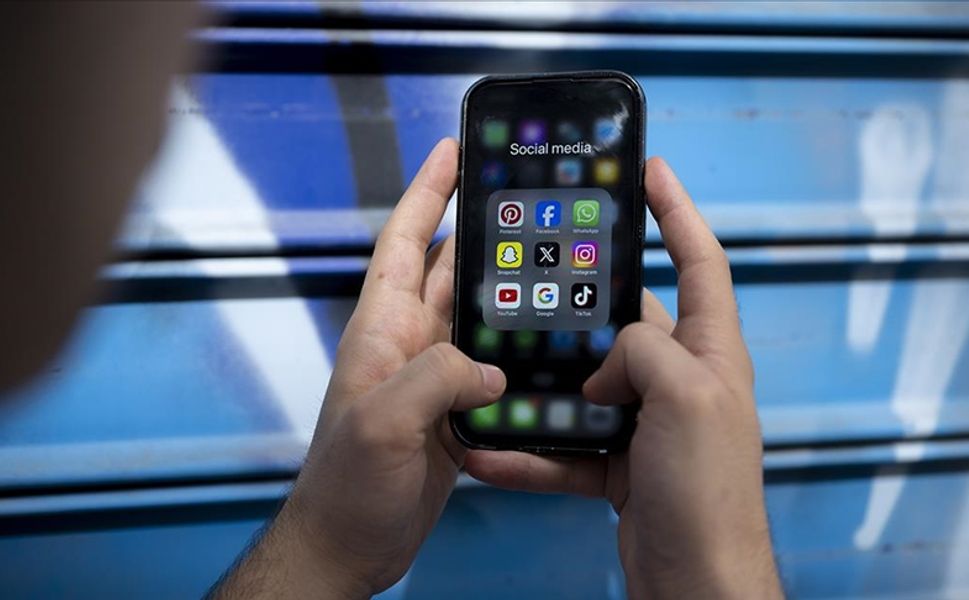 Sosyal Medyada Kimlik Doğrulama Dönemi mi Başlıyor?