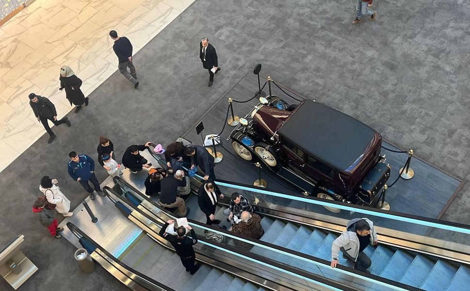 Ankara’da AVM’de Korkutan Kaza!