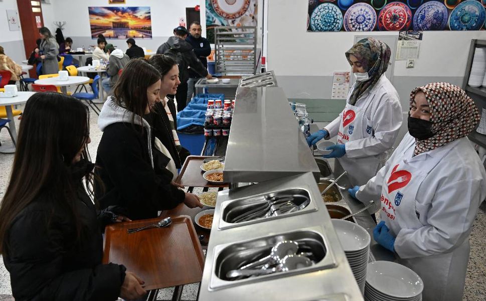 Başkentte Ramazan Bereketi: Üniversitelilere 4 Noktada Ücretsiz İftar ve Sahur