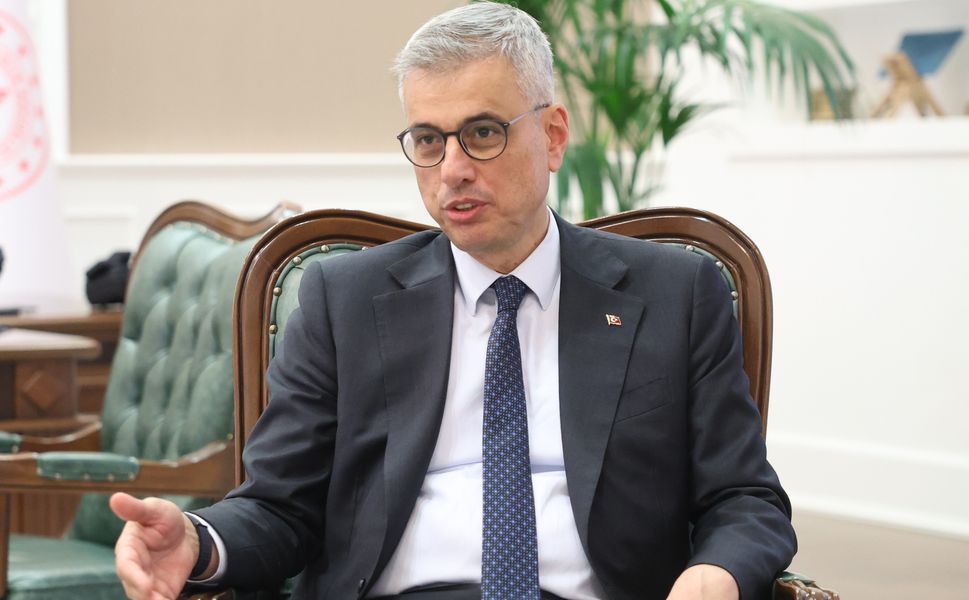 Bakan Memişoğlu, “Sağlık Elçisi” Doğa ve Dedesini Ağırladı