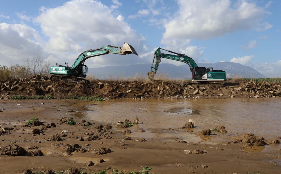DSİ'den Irlamaz Çayı'nda Taşkın Sonrası Çalışma!