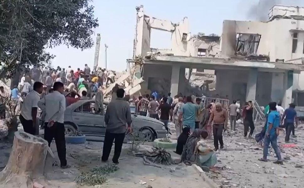 İran'da Kız İlkokuluna Saldırı!