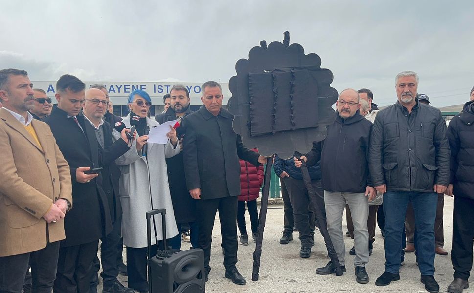 TÜVTÜRK önünde Polis STK’larından açıklama!