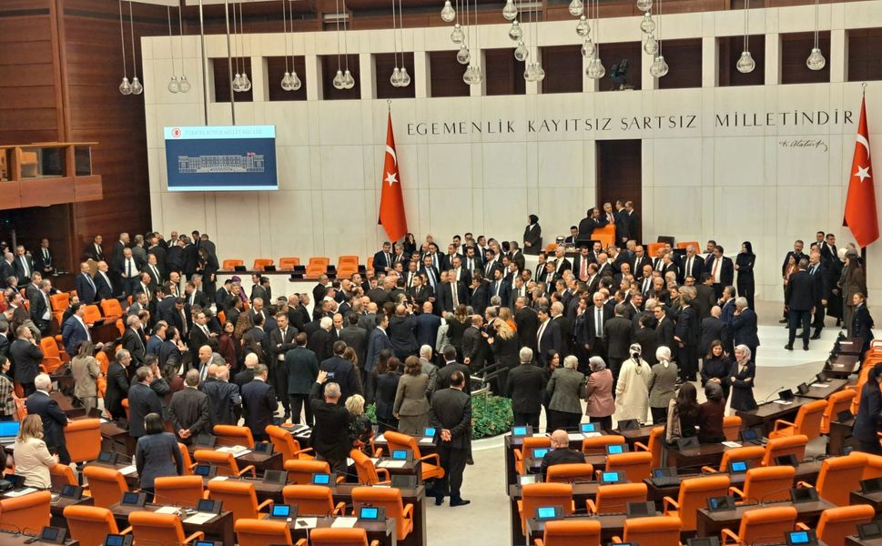 CHP Akın Gürlek'in Yemin Etmesine İzin Vermiyor!