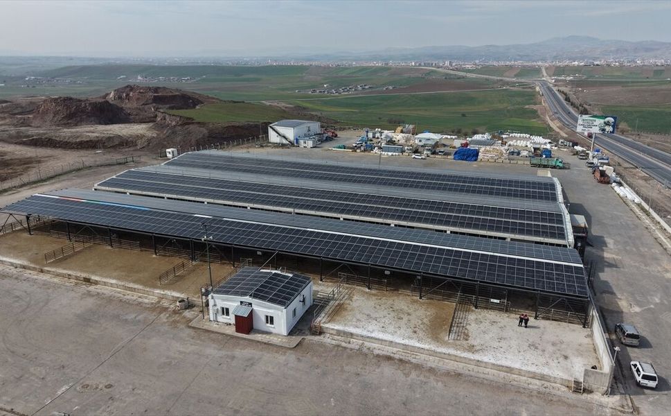 Çubuk Belediyesi 25 Yıllık Enerji Tasarrufu İçin GES Kurdu