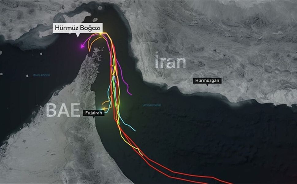Hürmüz Boğazı Alarmı: Gemiler Çekildi, Küresel Ticarette Kriz Kapıda