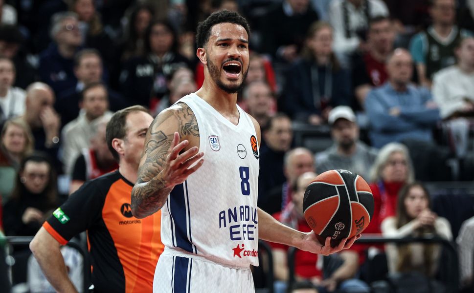 Anadolu Efes, Bayern Münih’i Son Saniyede Geçti