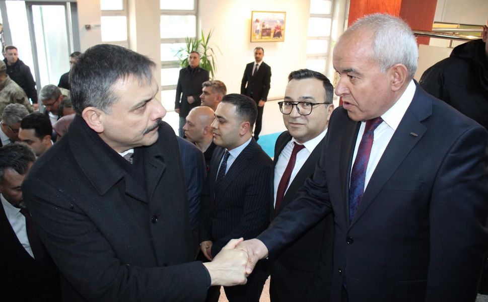 Bakan Çiftçi, Gürbulak Sınır Kapısı'nda incelemede bulundu