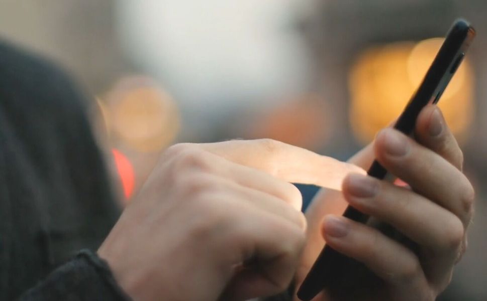 Bakan Uraloğlu Açıkladı: Sosyal medyada geçirilen haftalık süre şaşırttı!